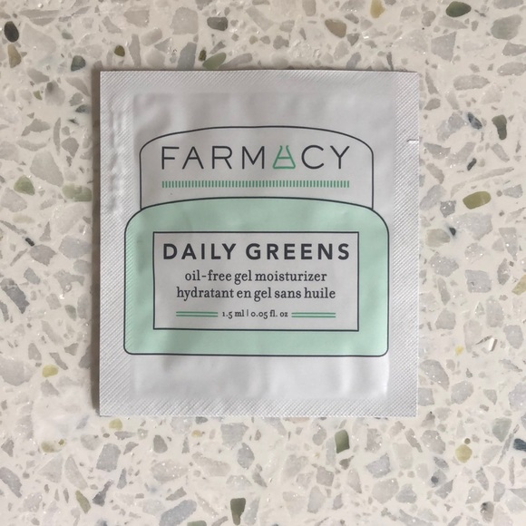 Farmacy Daily Greens Oil-Free Gel Moisturizer, Trial Size - Picture 2 of 3